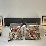 Happy Family Apartments Orefici